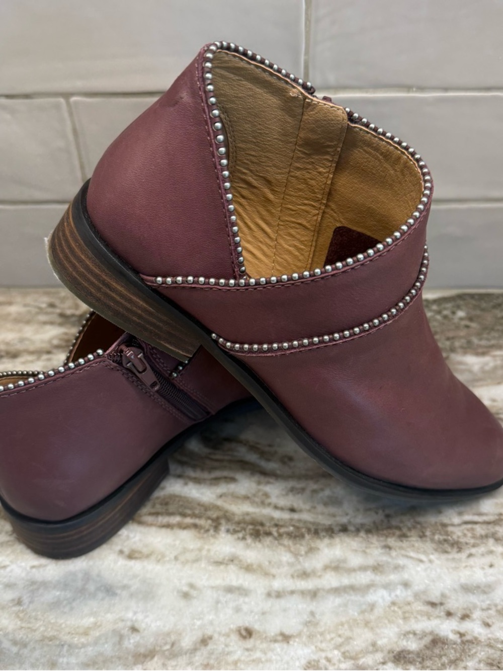 Lucky Brand Perrma Raisin Curved Topline Women’s Size 8 Studded Moto Edge Bootie - Picture 2 of 14